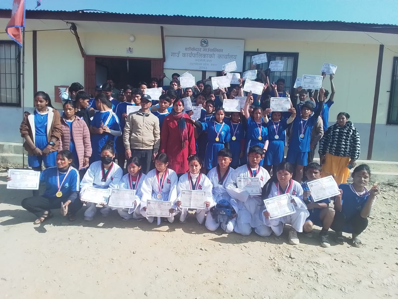 बडीकेदार गाउँपालिकाद्वारा खेलाडी विद्यार्थीहरुलाई सम्मान